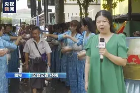 缅甸泼水节庆祝活动开启 民众喜迎缅历新年图片