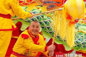 四川荥经500斤大年猪上台添年味 千人同吃“杀猪菜”支客师喊明年又来图片