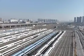 2024·春运的变与不变丨归家路上，中国高铁又“上新”图片