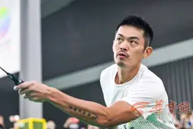 “王者之志”羽毛球巡回赛西安站圆满落幕 林丹现身共掀运动热潮图片