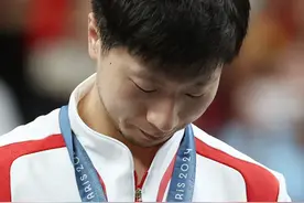 热搜爆了！马龙宣布：告别图片