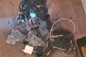 出国旅游时罗马仕充电宝突然起火，涉事商家已清空店铺图片