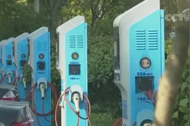 比亚迪发布超级充电桩 专家：充电速度越快，换电技术的优势越少图片