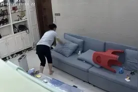 吓哭！女子拆快递拆出活老鼠！老鼠怎么进去的？网店和快递回应图片