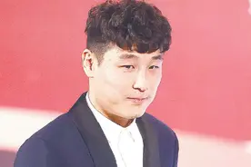 武磊接受《环球时报》专访，展望中超、U20亚洲杯、世预赛图片