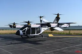 枢纽成都｜“成都造”飞行汽车首次公开飞行！2026年前后成都市民可体验小批量固定航线图片