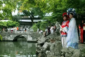 江苏苏州园林迎来暑期旅游潮图片