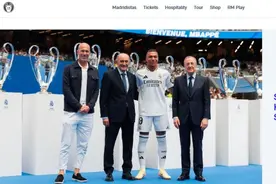 正式亮相皇马！姆巴佩这样致敬偶像C罗图片