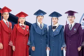 毕业穿新衣！北京这些高校上新专属学位服图片