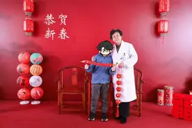 “曹奶奶，我想和你拍张照”图片