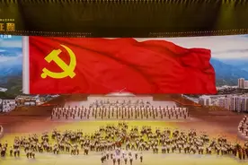 国内首部4K全景声大型情景史诗舞台艺术电影《伟大征程》公映图片