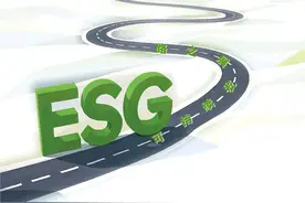 年轻人爱上旧物再利用 “翻新羽绒服、旧衣改宠物窝”成热潮图片