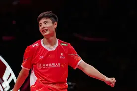 世界羽联总决赛：陈雨菲遗憾出局，石宇奇挺进决赛图片