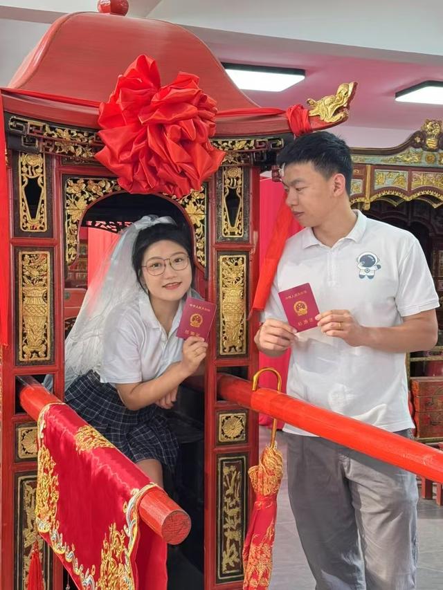 七夕景区婚姻登记预约火爆！“旅行领证”模式撬动文旅消费新增长
