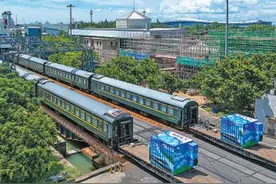 坐火车过海  享一路清凉图片