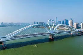 “天鹅”浮东江 广东惠州鹅城大桥建成通车图片