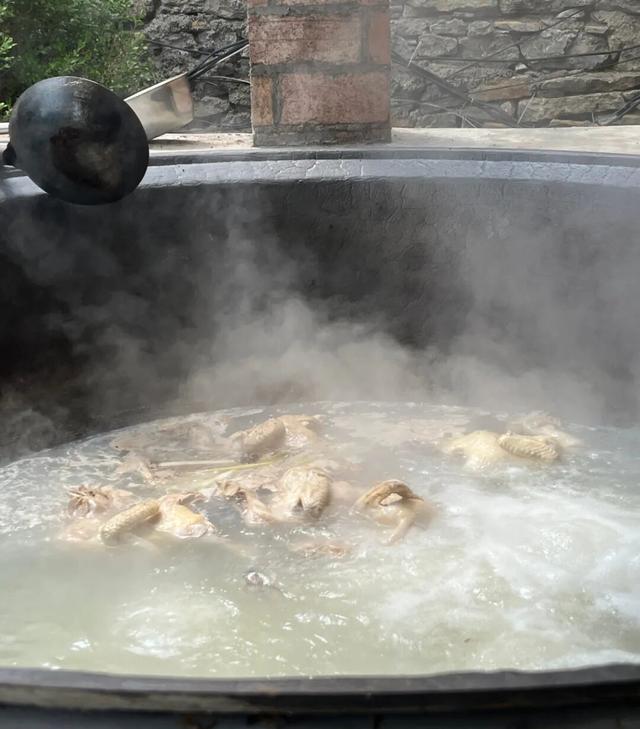 抓住暑假的小尾巴丨来四门洞村解锁新玩法！