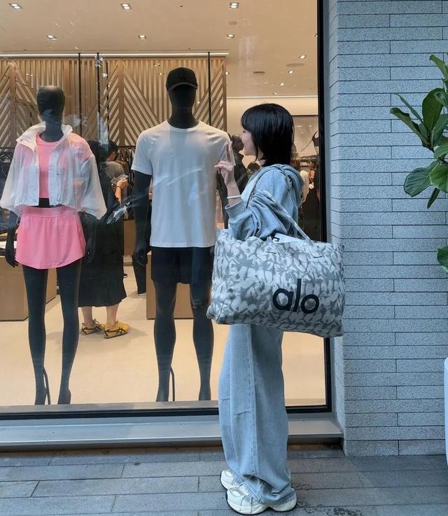 被山寨库库扇嘴巴，中产品牌越活越窝囊？？