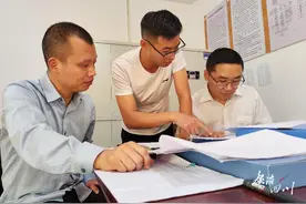 胆大！一村干部虚报数据冒领补贴金被查处图片