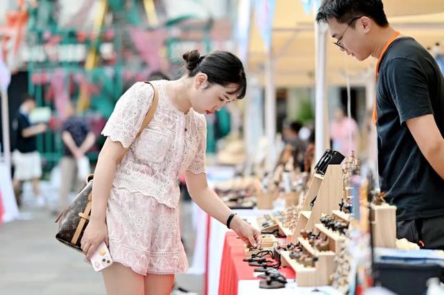 预告丨这个七夕，在锦江之畔，遇见最美“幸福集市”→