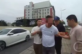 37人伪造行驶证“买分卖分”被抓获，140多名“买主”被罚图片