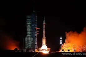 从逃逸塔到“箭、船、站、服、员”五大系统 航天四院助力神舟十九号成功发射图片