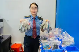 6天捡1000张身份证！高铁站工作人员回应图片