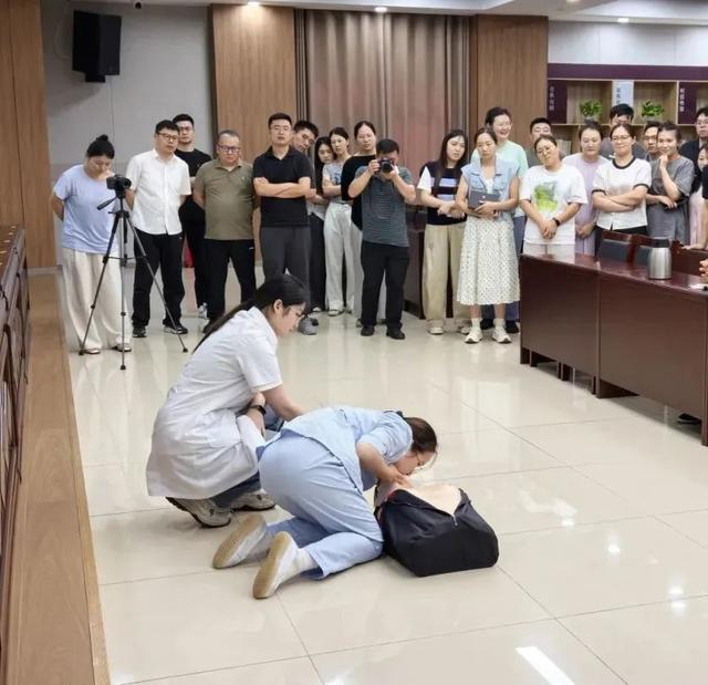宿迁爱康体检中心推出AI智能检后管理系统