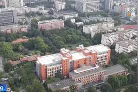顶尖化学家本硕博都是物理专业 走进杨金龙院士的化学世界→图片