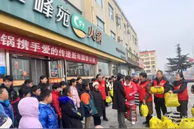 “衣”心一意，“火”热寒冬，“锅”然幸福——11 载爱心坚守传递温暖与希望图片