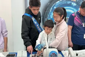 逛街偶遇机器人？海淀邀您“五一”共赴科技盛宴图片