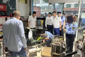 “蓝朋友”+ | 上海开展电动自行车第四次联合检查行动，重拳出击排查整治源头隐患图片