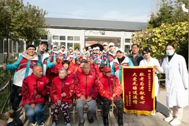 韩红基金会爱心速援：为4500余位困境老人带来节日爱心礼图片