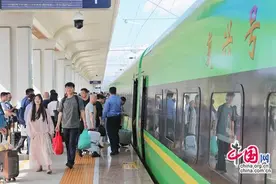 第三方平台：“抢票神器”or“欺诈陷阱”图片