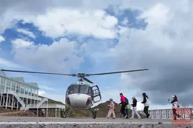 新体验！牛背山上“打飞的”图片