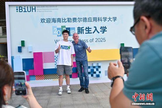 人这一辈子，一定要去一趟海南自贸港！