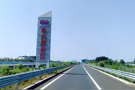 请注意！沈海高速茂名至湛江段电白服务区封闭施工图片