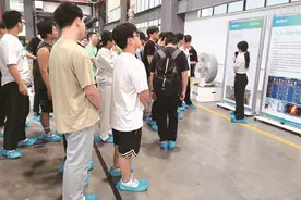 常州经开区：护航毕业季，合力铺展“就业路”图片