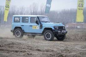 试驾｜超200项升级，212 T01长风版硬派越野风凸显图片