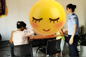 小男孩与母亲在东湖绿道走散，女民警40分钟助母子团聚图片