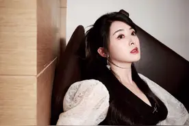 张含韵：少女出走以后图片