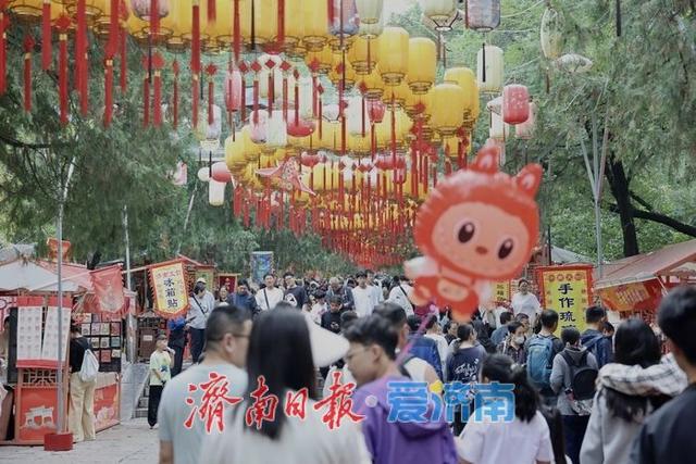 一年四季 泉在济南 |国庆千佛山：美食配美景 非遗引客来