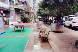 南岸区城市管理局：疏通化粪池排水管道，解决小区居民烦心事图片