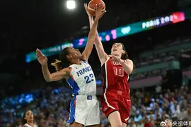 美国女篮1分险胜法国夺金，最后一刻追平中国40枚金牌总数图片