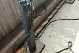 调查 | 废弃新能源汽车充电桩成“僵尸”，如何能清走？图片