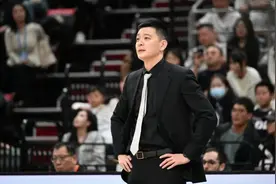 回归首秀率辽篮大胜！杨鸣：我会率队争取一个完美的结果图片