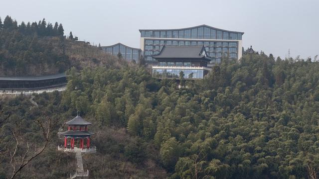 “坐上云端”之后：一条破纪录的索道，撬动南昌文旅新动能