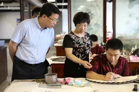 百年匠心，扇舞流年图片