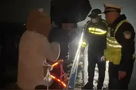 车辆抛锚患病女孩被困高速路边，河南许昌交警火速送医图片