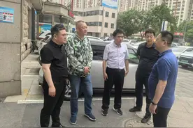 济南市眼科医院组织开展防汛内外联合应急演练图片